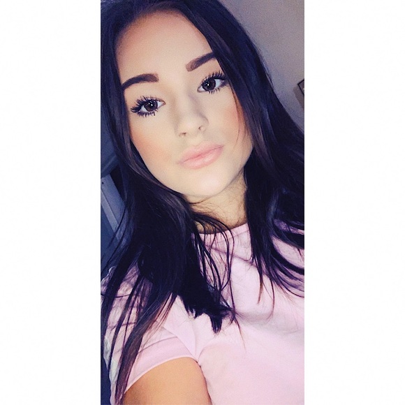 Meet your Posher, Bianca - Picture 1 of 3